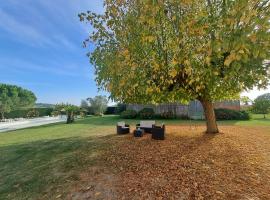 La Garenne, hotel en Virazeil