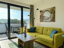 Luxury City Retreat with Terrace, hotel di Kosice