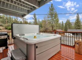 Ursa Minor- Modern Resort Chalet- Hot Tub, resort in Big Bear Lake