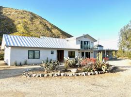 Two Pepper Ranch - a desert oasis, hotel sa Morongo Valley