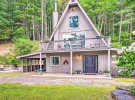 Cozy Northville Home with Dock, Lake Access and Views!, hotell sihtkohas Benson