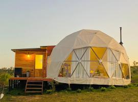 FARMGLAMP, glamping site in Balneario Buenos Aires