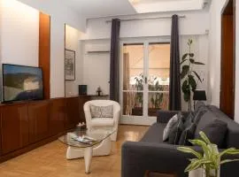 Quiet City Center Apt on a Pedestrian Street