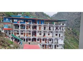 Hotel Dev Dham , Kedarnath, quarto em acomodação popular em Gaurikund