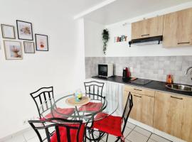 Happy Home, apartman Pontault-Combault-ban