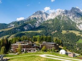 Holzhotel Forsthofalm, wellness hotel v Leogangu