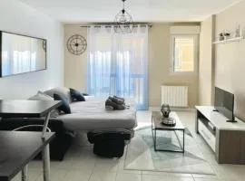 Studio Cozy avec Terrasse en centre ville !