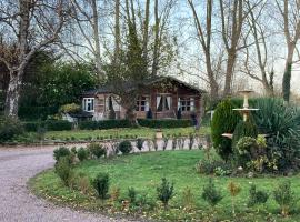 Log Cabin, Conveniently Situated halfway between Stratford and Warwick, chalet i Stratford-upon-Avon