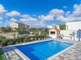 Awesome Home In Brodarica With Outdoor Swimming Pool, Sauna And 5 Bedrooms
