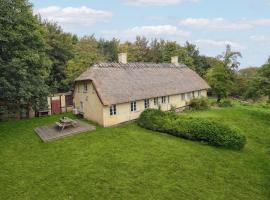 Cozy Home In Nstved With Kitchen，奈斯特韋茲的Villa