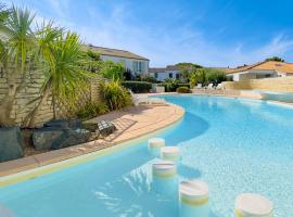 Appartement dans résidence avec piscine, hôtel à La Couarde-sur-Mer
