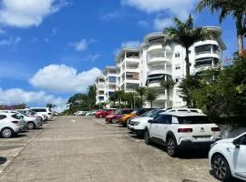 Appartement charmant à Rivière-Salée avec vue sur la baie - 53 m²