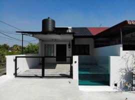 Zen Retreat Glass Pool Villa, hotel in Kamunting