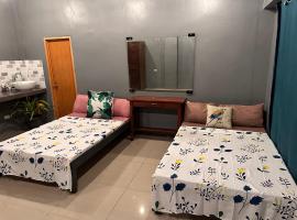 Limewood Residences- Bago City good for 4, hotel with parking in Bago