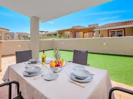 Villa Maria - nuovissima villa con giardino in Valledoria