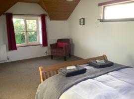 Stable Cottage, hotelli kohteessa Blaenporth