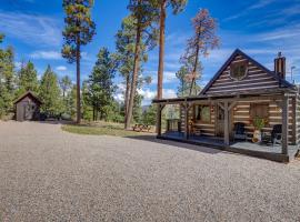 Jemez Springs Cabin with Stunning Mtn Views!, hotel with parking in Jemez Springs