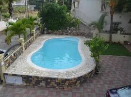 RS VILLA SHARE APARTMENT with private room ,good wifi, 150mts to beaches bus stop,