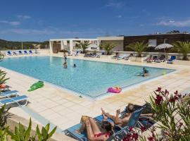 MAISONNETTE LOZARI 4 PERS PROCHE L'ILE ROUSSE, hotel en Belgodère