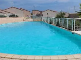 Nice house with pool - near the beach