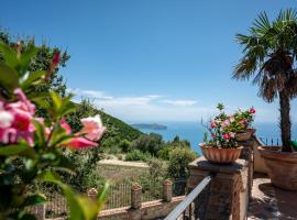 la villa di nonna angela: Pisciotta'da bir otoparklı otel