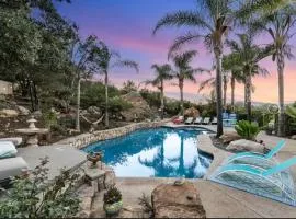 The Malibu Retreat Guest House - Salt Water Pool & Jacuzzi, Nature Oasis