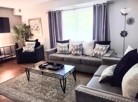 Inviting Condo in Central Raleigh, apartment in Raleigh