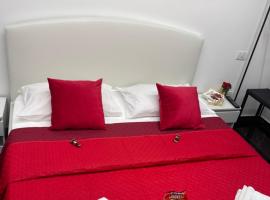 Lux House Naples Airport, ξενοδοχείο στη Νάπολη