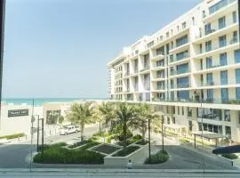 Luxury, 3 bedrooms, Saadiyat Island, spacious, beach & pool, restaurants, gym