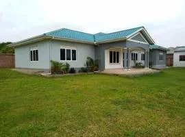 KareBer Deluxe - Gulu - Uganda