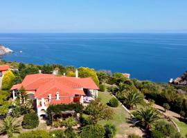 Aegean Sea Villa Skiathos, отель в Скиатосе, рядом находится Пляж Лалария