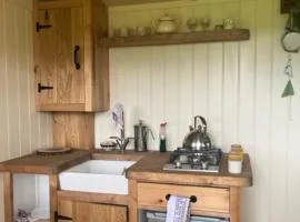 Honeysuckle Shepherd's Hut