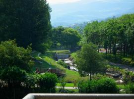 Casa Catharina, Cama e café (B&B) em La Seu d'Urgell