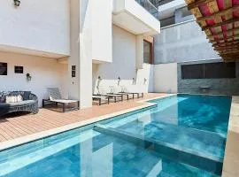 1108 -Lindo e completo apto com piscina na Praia de Bombas