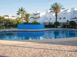 Adosado en playa Vera,3 piscinas, hotel in Vera