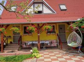 Apartman LALI, hotel con pileta en Veľk&yacute; Meder