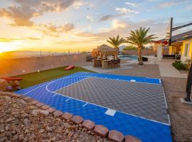 3400 SqFt House W/40Ft Heated Pool/Spa- Strip View, hotel z jacuzziji v Las Vegasu