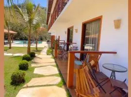 Paraíso Capitólio Suítes Pousada、カピトーリオのB&B