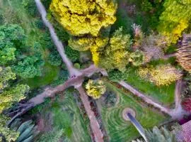 Strip Center Suites by Casona Lo Aguirre