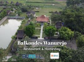 Balkondes Wanurejo, hótel í Borobudur