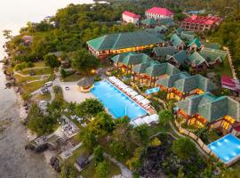 H Resort - The Coral Cliff, resort in Calape