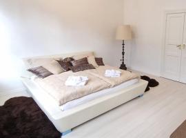 Luna City-Suite 80qm 2 Zimmer 2 Bäder 20km Messe Airport, διαμέρισμα σε Krefeld