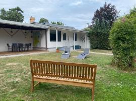 Ferienhaus Svante, hotel v destinaci Glowe