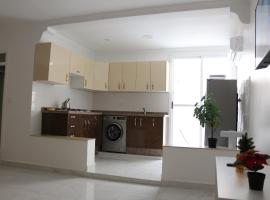 Apartment Hay Arrid Nador قرب فران دبي โรงแรมในนาดอร์