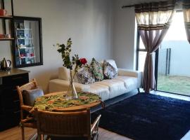 Designer Apartment for exclusive use in Buh-Rein Estate, заміський будинок у Кейптауні