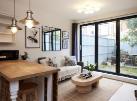 The Mitcham Hideout - Lovely 2BDR Flat with Garden, apartman u Londonu
