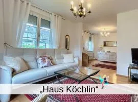 Ferienhaus Köchlin - charmante Doppelhaushälfte mit Garten und Parkplatz
