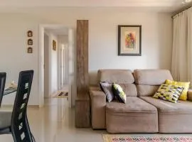 Apto confortável e tranquilo com garagem em curitiba