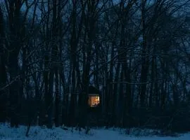 KeepCalm Treehouse far from the civilization