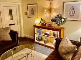 Cosy Cottage Central Bawtry - 2 Bedroom - High End Furnishings
